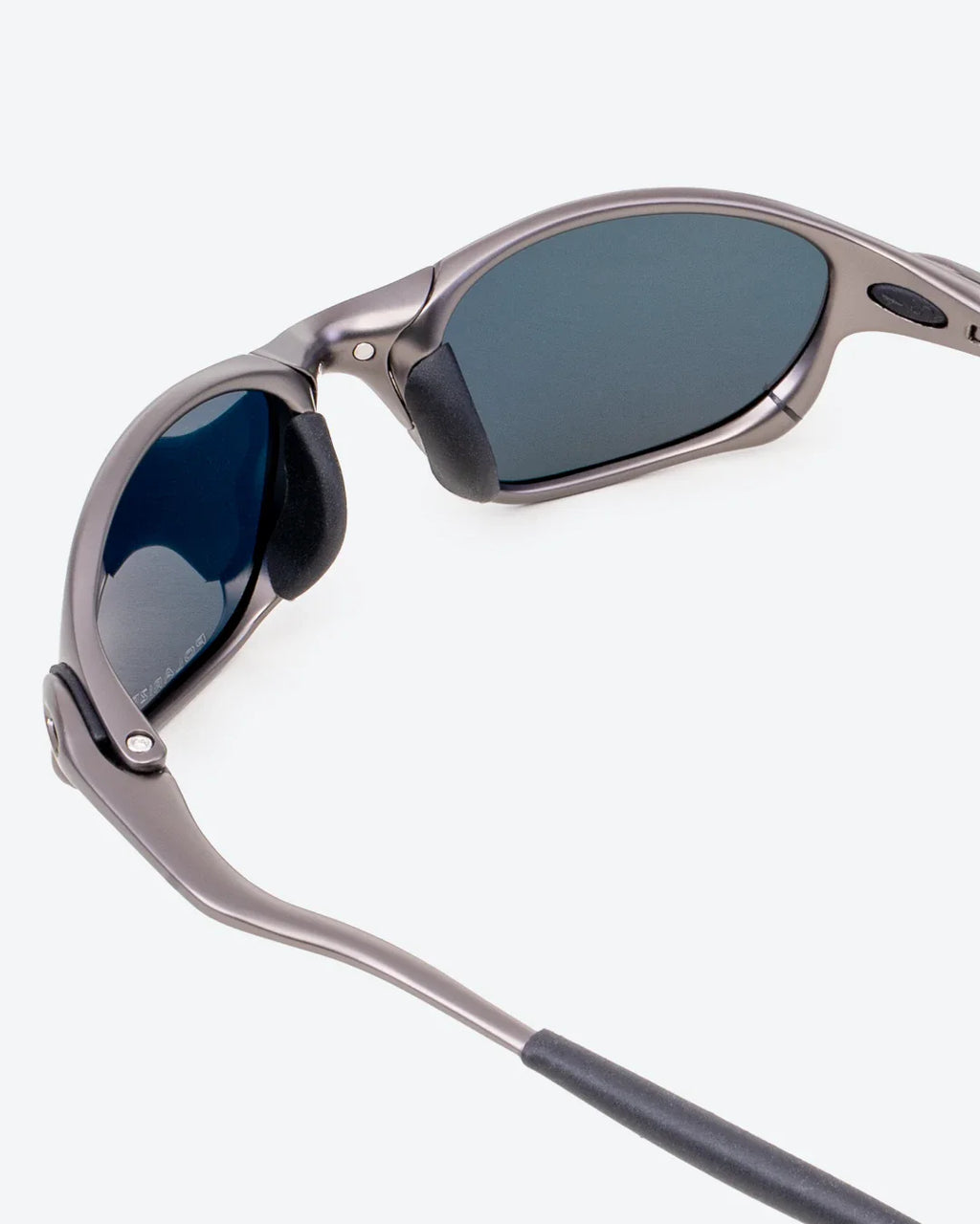 PHANTOM 2.0 - Sapphire Polarized Lenses, Carbon Frame